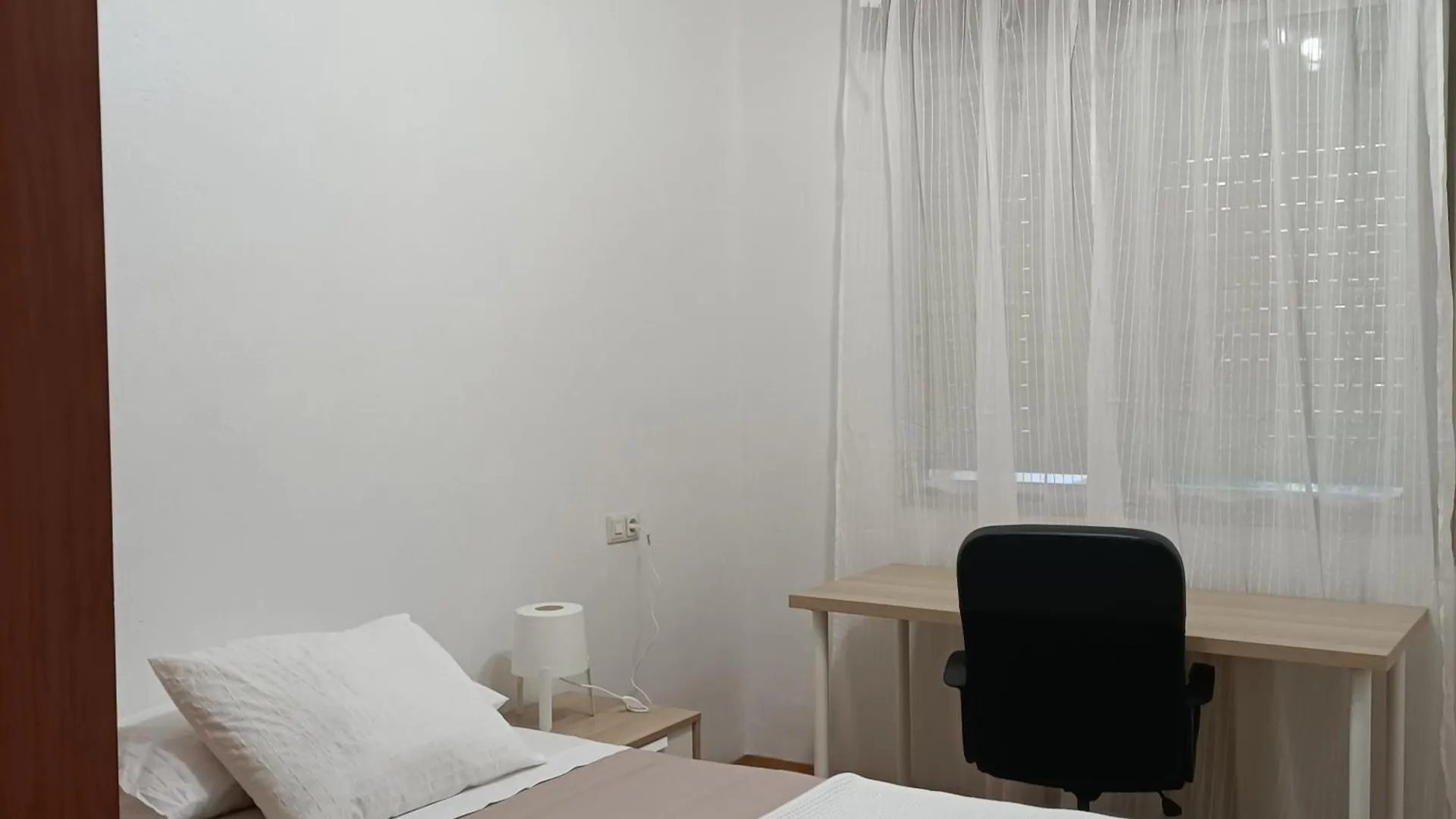 Funcional Y Renovado Apartamento En Iturrama Pamplona Spain